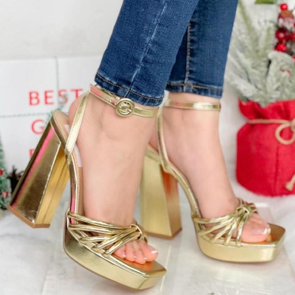 Flattering and most comfortable platform high heels